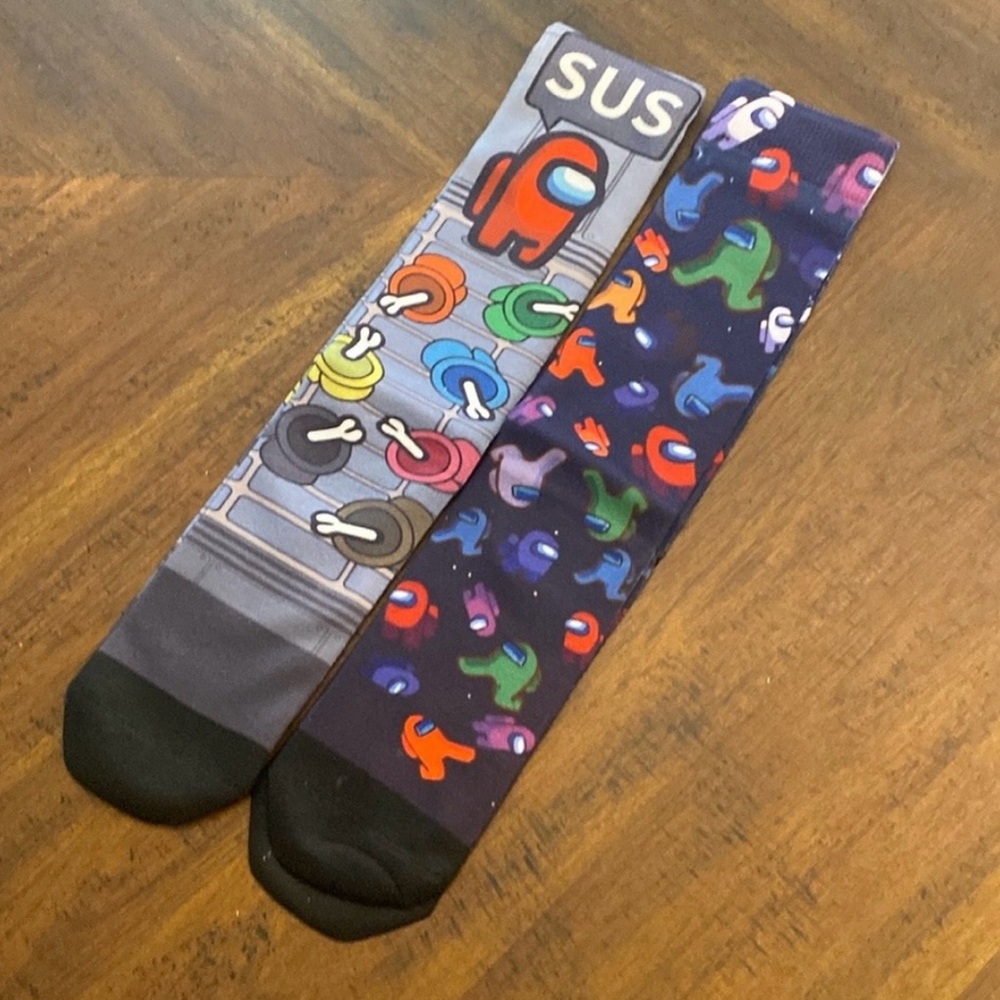 Among us SUS socks 2 pairs. New in packaging.
Unisex. See measurements on pics.